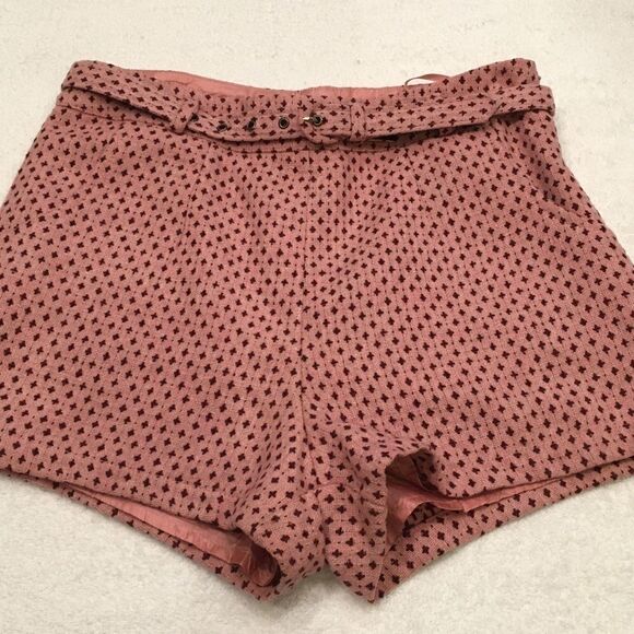 Medium sized Cotton Candy pink maroon patterned shorts lined - Picture 1 of 7